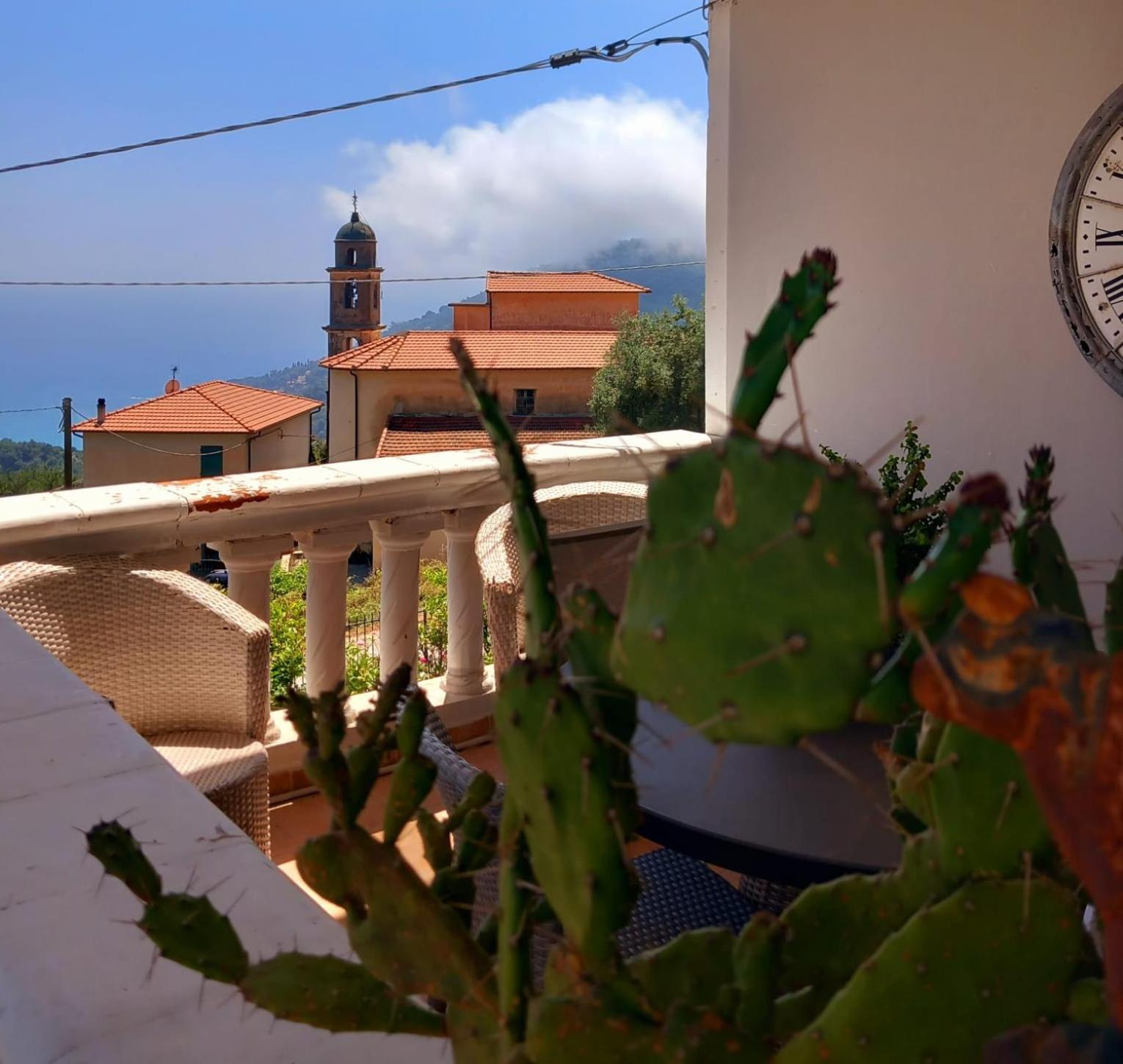 Dolci Risvegli Appartamento Vista Mare Ventimiglia Værelse billede